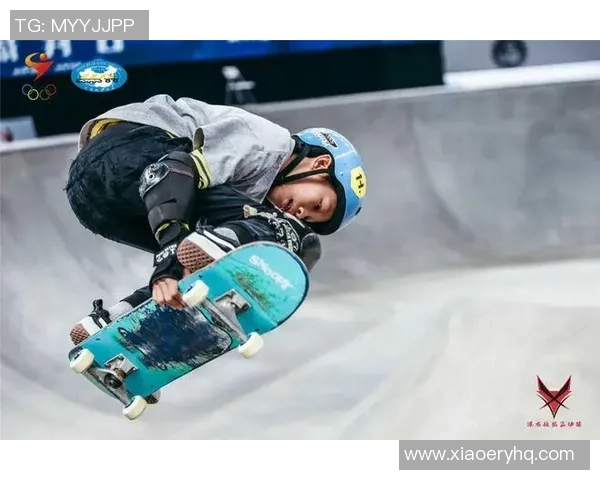 重庆极限运动队在世界滑板锦标赛中以90分稳居积分榜首位 重庆极限运动队在世界滑板锦标赛中以90分稳居积分榜首位