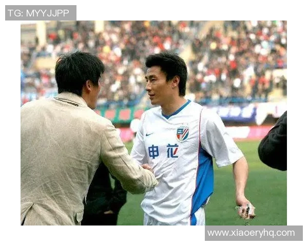 上海足球队的精神追求与战术解析探秘足球巨献的背后故事 上海足球队的精神追求与战术解析探秘足球巨献的背后故事