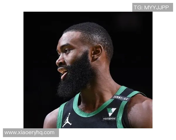 杰伦布朗：从篮球场上的明星到社会运动的先锋